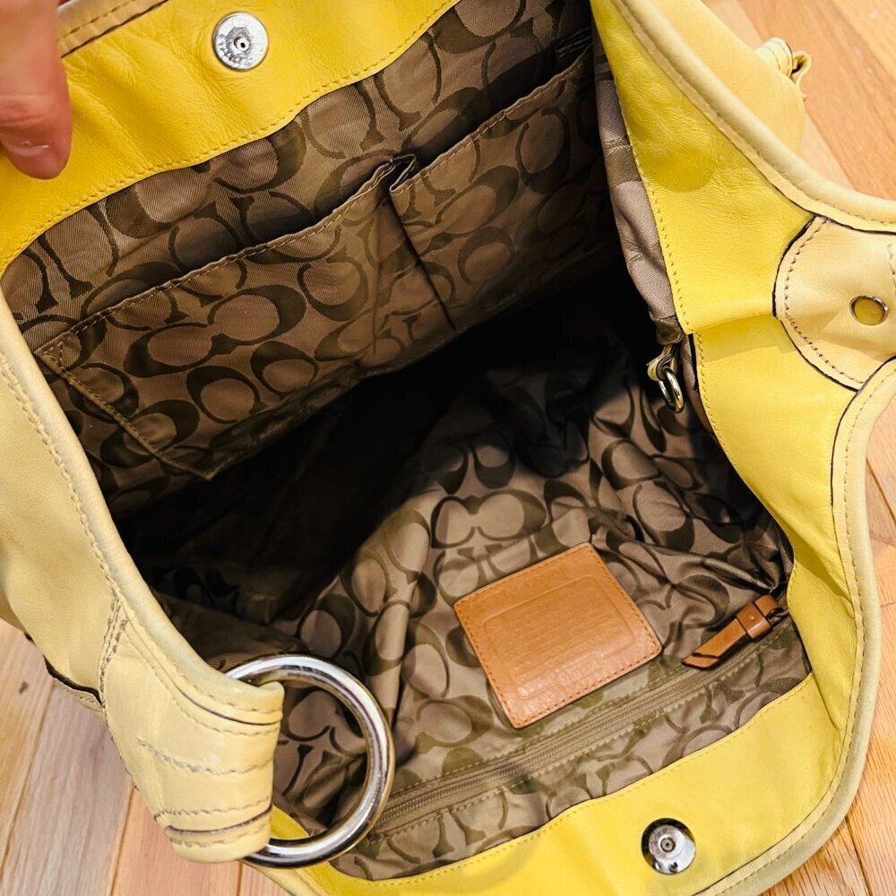 Authentic Vintage Y2K 2000 Hobo Coach Yellow Leather Shoulder Bag M0893-F13356 - Picture 12 of 16